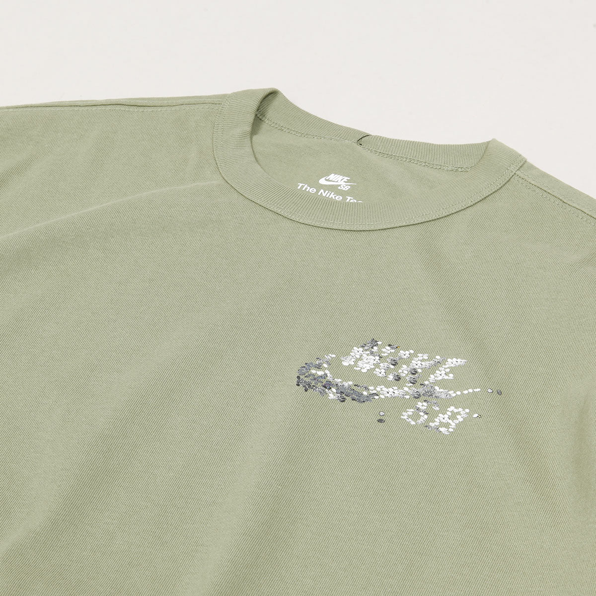 Nike SB Sust Yuto Tee Oil Green
