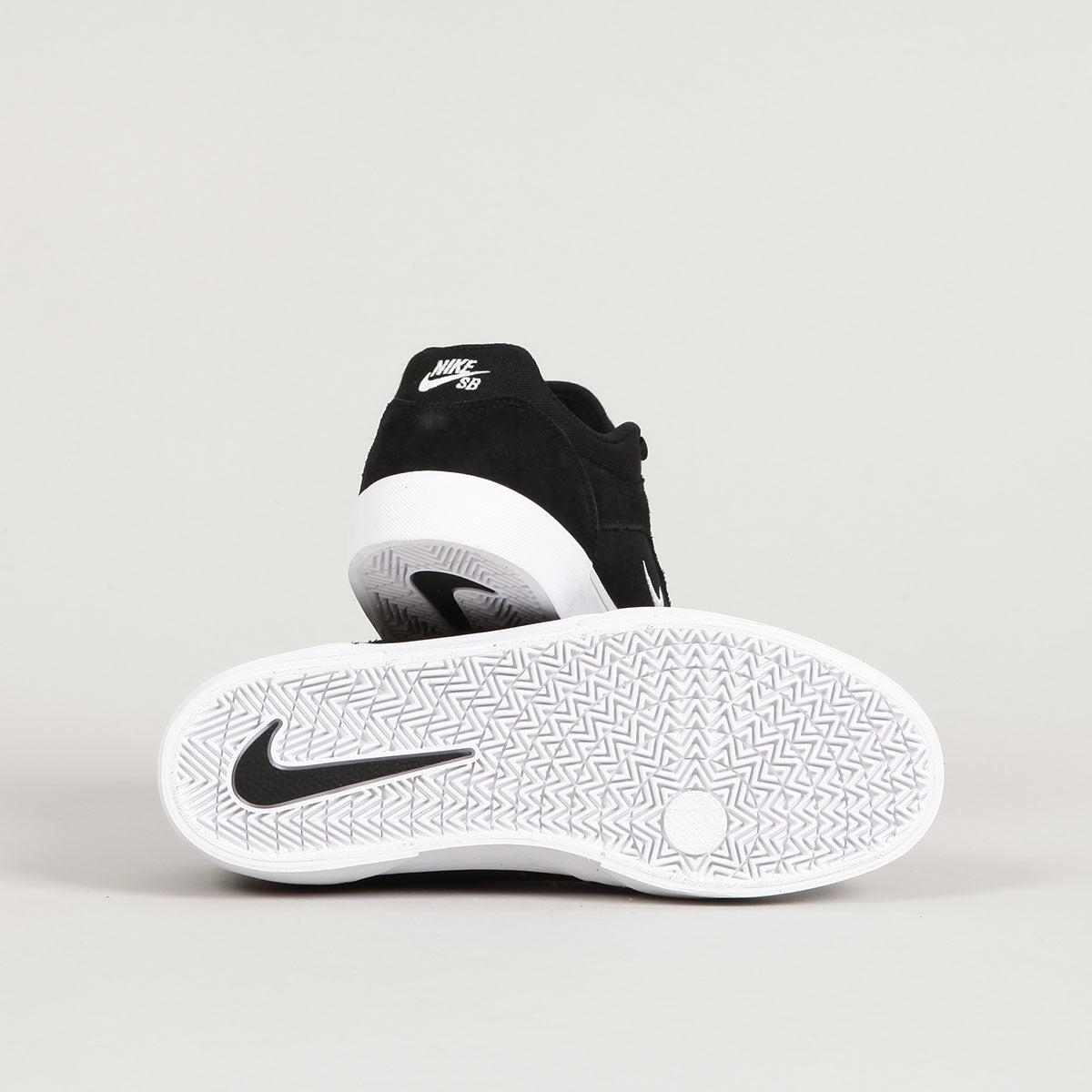 Nike SB Malor Black White